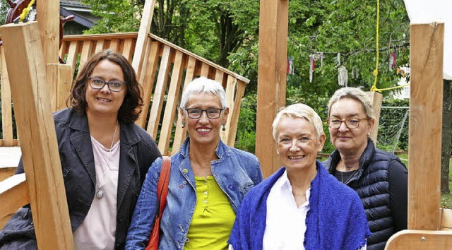 Claudia Schfer, Dagmar Fk-Baumann, E...nderland), Angelika Mauch (von links)   | Foto: Flora Baumgartner
