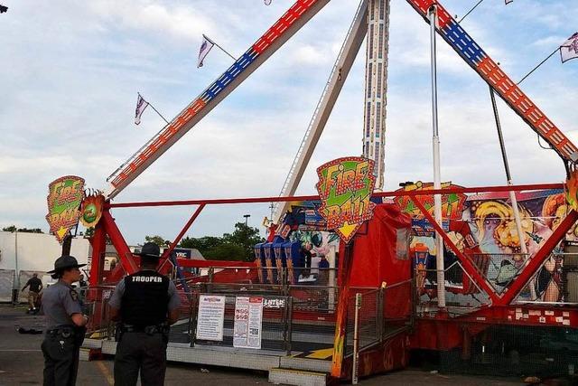 Ein Toter und sieben Verletzte bei Unfall auf Jahrmarkt