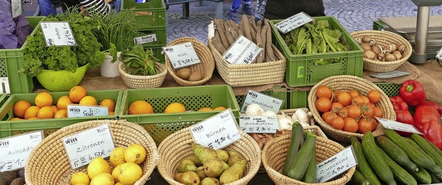 Auf dem Markt gibt&#8217;s ein groes Obst- und Gemseangebot.   | Foto: b. Fackler