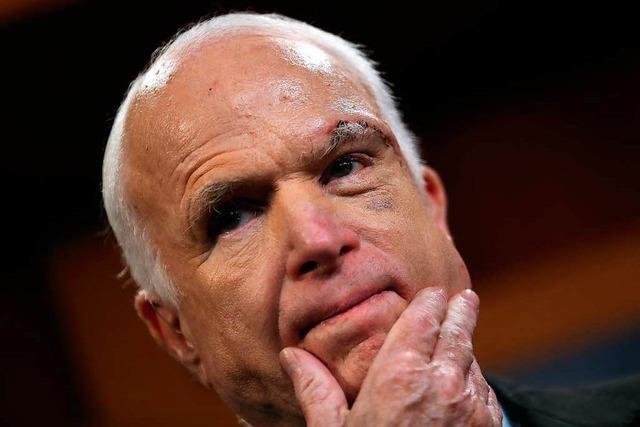 Abschaffung von Obamacare scheitert an John McCain