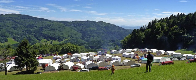 Das Zeltlager bei der Lindenhalle in Raich bot eine traumhafte Aussicht.   | Foto: Sonja Eiche