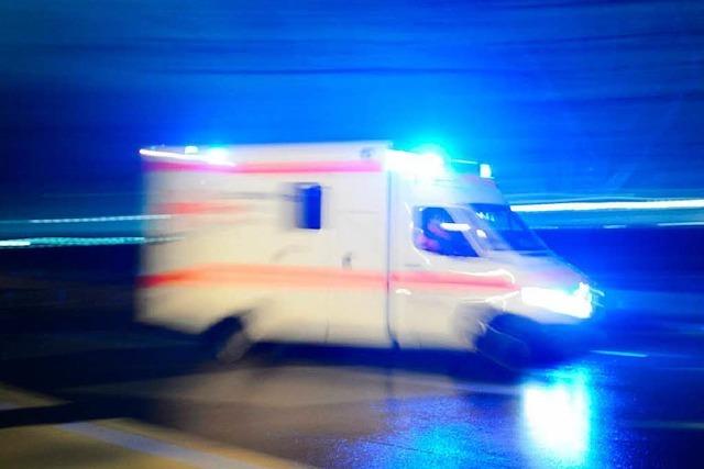 Beim Aussteigen ber den Fu gefahren: Frau in Bad Sckingen muss in Krankenhaus