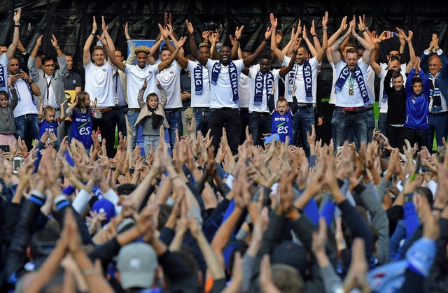 So wurde der Aufstieg in der vorigen Saison gefeiert   | Foto: AFP