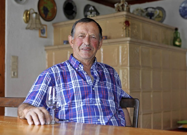 Josef Eisenbeis in der Stube seines Elternhauses   | Foto: Bastian Bernhardt