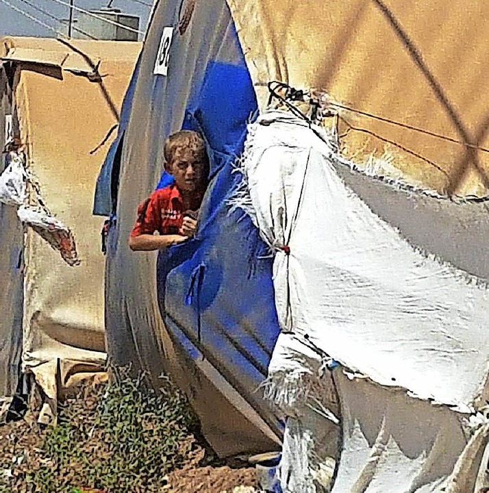 In zwei Flchtlingslagern nahe Mossul ...olungsorte fr geflchtete Kinder ein.  | Foto: Privat
