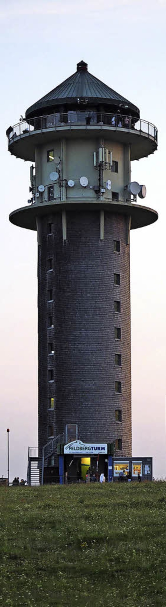Der Feldbergturm erhlt einen neuen Aufzug.   | Foto: Susanne Gilg