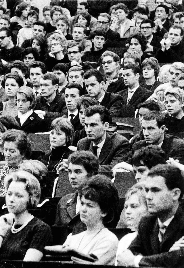 Volles Haus Mitte der 60er Jahre an der Universitt Freiburg  | Foto: Willy Pragher