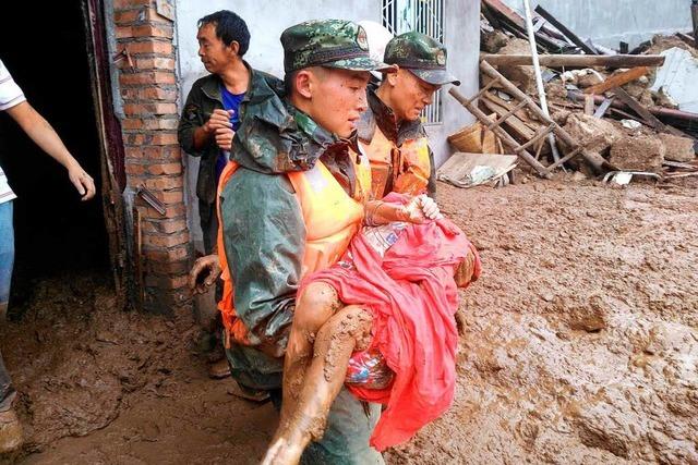 Tote und Verletzte nach schwerem Erdbeben in China