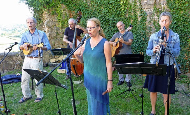 Die Vetterliswirtschaft hatten in der ...neutraditionelle&#8220; Musik gefunden  | Foto: Karlernst Lauffer