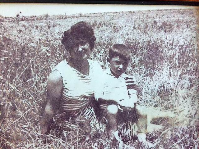 Felices Nonna mit ihrem Sohn   | Foto: privat