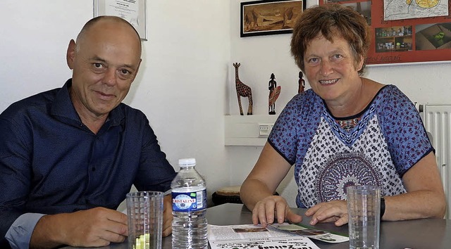 Hans-Jrg Schelb und Gertrud Schweizer...hteten ber ihr Engagement in Uganda.   | Foto: Philipp, dpa