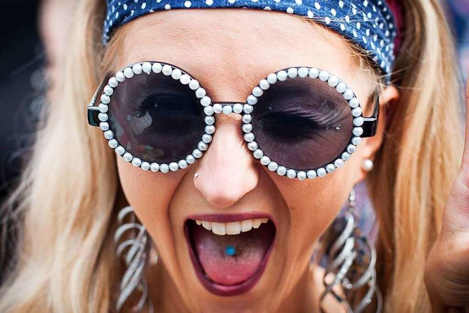 Bund, schrill und trotzdem Schweiz: Die Streetparade in Zürich. (Foto: Jan Lienemann) Bund, schrill und trotzdem Schweiz: Die Streetparade in Zürich. (Foto: Jan Lienemann)