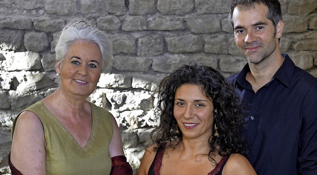 Claudia Adrario (links), Houry Dora Apartian und Oliver Friedli   | Foto: Promo