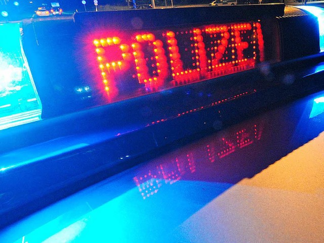 Die Polizei sucht Zeugen des nchtlichen Brands (Symbolbild).  | Foto: dpa