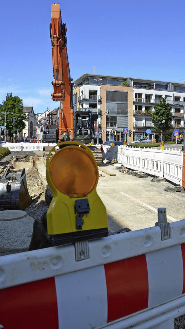 Die Baustelle Aicheleknoten in der Basler Strae mit Blick in die Innenstadt  | Foto: Sarah Beha