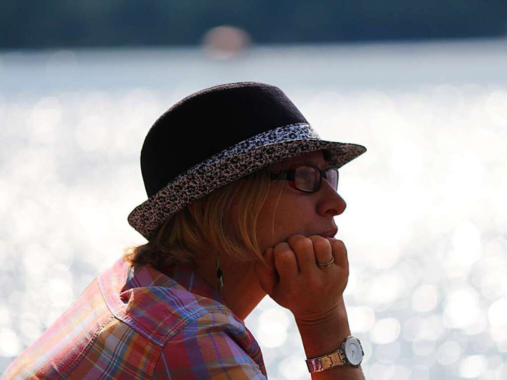 Portrait: Das Bild entstand vor 2 Jahren am Titisee bei einem spontanen Familienausflug und zeigt meine Frau Bianca. Fotograf: Hartmut Kurz Minseln