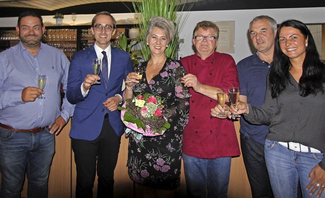 Auf die Wiedererffnung des Vulkanstb...liers Dieter und Ramona Kaltenbach an.  | Foto: Herbert Trogus