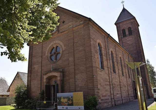 Die katholische Josefskirche wurde ers...in fr Stein nach Denzlingen versetzt.  | Foto: Max Schuler 