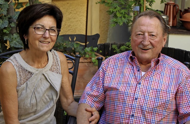 Seit 50 Jahren verheiratet: Gisela und Eugen Haler.   | Foto: Helmut Hassler