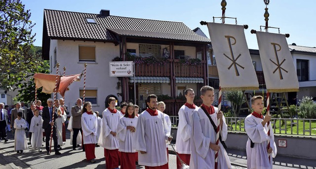 Die Pfarrgemeinde St. Laurentius in Ni... wurde durch Niederrimsingen getragen.  | Foto: Cecile Buchholz