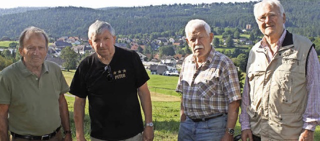 Tatkraft und Geselligkeit treffen sich...und Hans-Georg Holzer) zusammenkommen. | Foto: Cornelia Liebwein Tatkraft und Geselligkeit treffen sich...und Hans-Georg Holzer) zusammenkommen. | Foto: Cornelia Liebwein