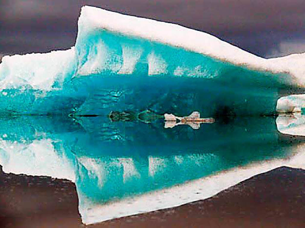 Jrgen Friedlein: Eisberg im Jkulsrln, Island 2010