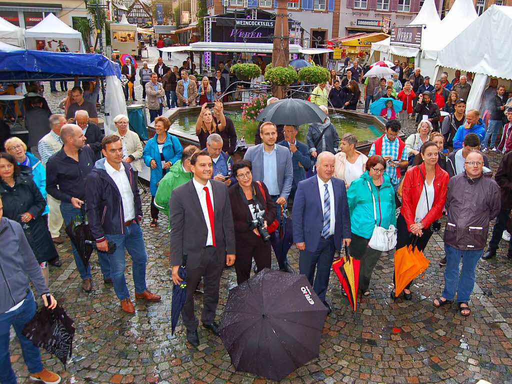 Frhlich und friedlich war die Stimmung beim Weinfest.