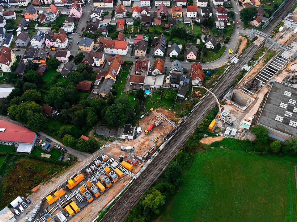 Ein Luftbild der Baustelle.  | Foto: dpa
