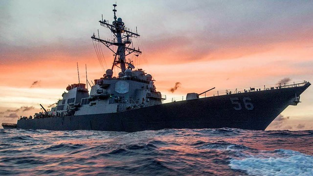 Die von der US Navy zur Verfgung gest...rouillenfahrt im Sdchinesischen Meer.  | Foto: dpa