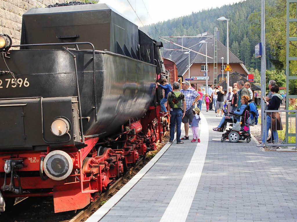 In Seebrugg wurde das historische Bahnhofsfest gefeiert.<?ZP?>
