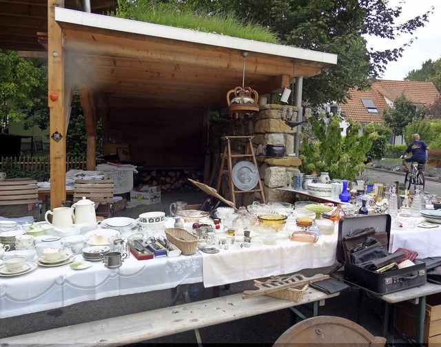 Allerhand zu bieten haben wird die ern...er  Dorfflohmarktes am  9. September.   | Foto: Astrid Moser-Oeschger