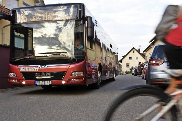 Eichstetten will mit Fahrbahnmarkierungen das Zuparken wichtiger Straen eindmmen