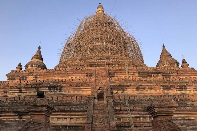 Vom Erdbeben beschdigteTempelstadt Bagan wird wieder aufgebaut
