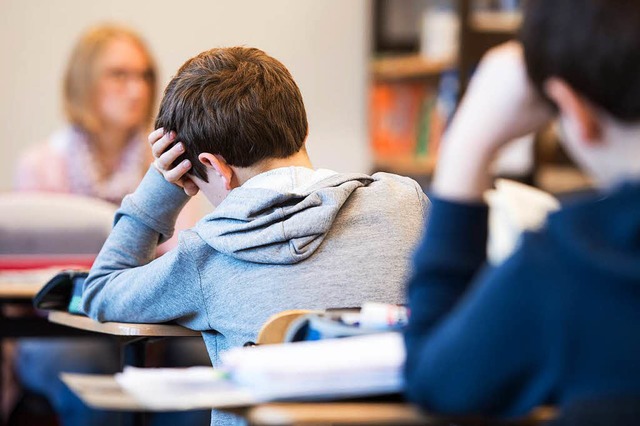 Ja zum dritten Gymnasium, nein zur zwe...hlern, aber der Stadt Kopfzerbrechen.  | Foto: dpa