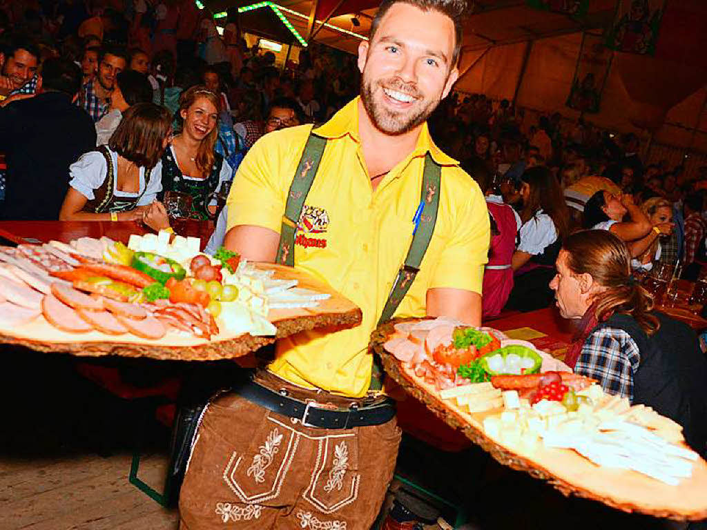 Verlosung 3 Tische Für 10 Personen Beim Badischen Oktoberfest Freizeittipps Und Feste Ticket 