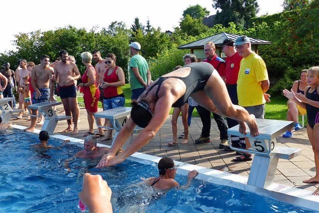 Fotos: Schwimmfest zum Jubilum der DLRG Bonndorf