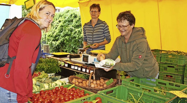 Der Steinener Wochenmarkt, ist buchstä...r von „Nobbis Bauernhof“. | Foto: Ralph Lacher Der Steinener Wochenmarkt, ist buchstä...r von „Nobbis Bauernhof“. | Foto: Ralph Lacher