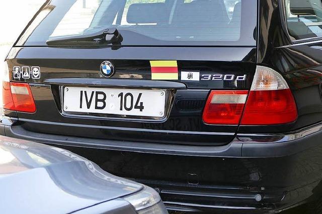 Reichsbrger parkt BMW mit aufflliger Nummer