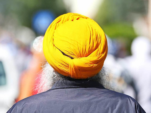 Ein Turban bietet im Falle eines Motor...er Schutz als ein herkmmlicher Helm.   | Foto: Federico Dodi (stock.adobe.com)