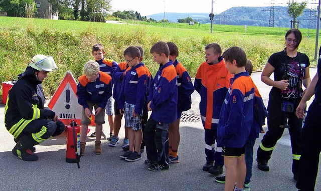 So lehrreich wie spannend war fr die ...Sommerspa ein Tag bei der Feuerwehr.   | Foto: Feuerwehr