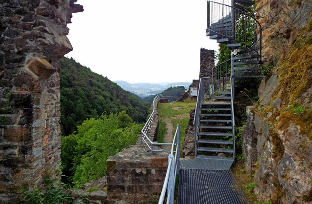 Raubritterlegenden von der Burgruine W...en Wieladinger Burgherren zuzuordnen.   | Foto: Wolfgang Adam