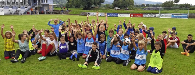 Viele Mdchen waren dieses mal dabei: ...Kinderfuballturnier des FC Buchholz    | Foto: Verein