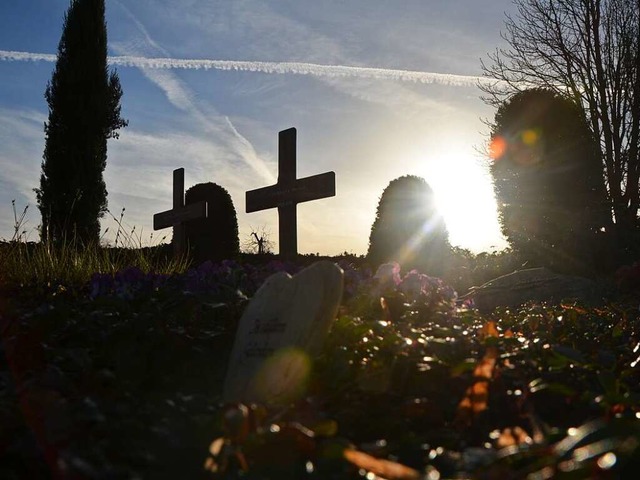 Der Friedhof ist der traditionelle Ort...ebook, wenn sie ihren Bruder vermisst.  | Foto: Kathrin Blum