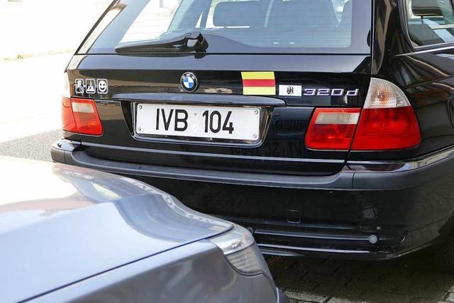 BMW mit Reichsbürger-Kennzeichen räumt das Feld