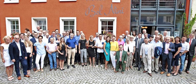 Sponsoren und Freunde des Reitturniers...nstehende Veranstaltung einzustimmen.   | Foto: Roger Mller