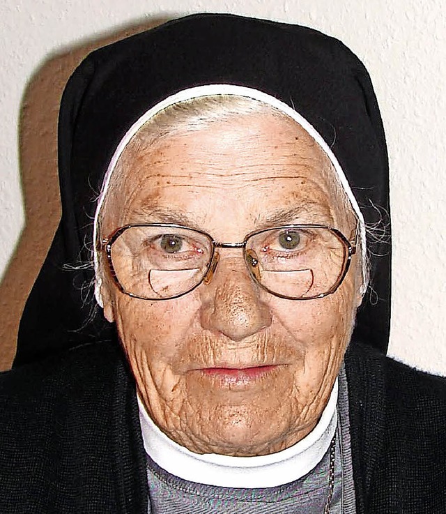 Schwester Adelholda, hier ein Archivbi...Wahlheimat Chile ihren 90. Geburtstag.  | Foto: Christa Maier