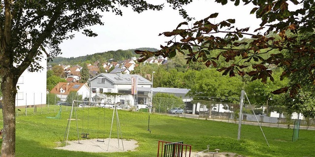 Wohnen statt bolzen: Dieses Areal geh...ch dem Wunsch der SPD berbaut werden.  | Foto: Markus Maier