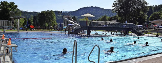 Das neu gestaltete Schnauer Freibad i...e, sie dauert  bis zum 11. September.   | Foto: Ulrike Jger