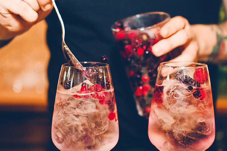 Am Freitag feierte die Bar "Lebemann" in der Habsburgerstraße Eröffnung. Es gab Cocktails und Wurstsalat. (Foto: FABIO TESTA) Am Freitag feierte die Bar "Lebemann" in der Habsburgerstraße Eröffnung. Es gab Cocktails und Wurstsalat. (Foto: FABIO TESTA)
