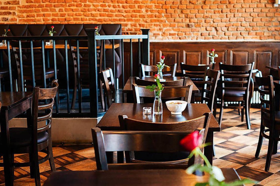 Am Freitag feierte die Bar "Lebemann" in der Habsburgerstraße Eröffnung. Es gab Cocktails und Wurstsalat. (Foto: FABIO TESTA) Am Freitag feierte die Bar "Lebemann" in der Habsburgerstraße Eröffnung. Es gab Cocktails und Wurstsalat. (Foto: FABIO TESTA)